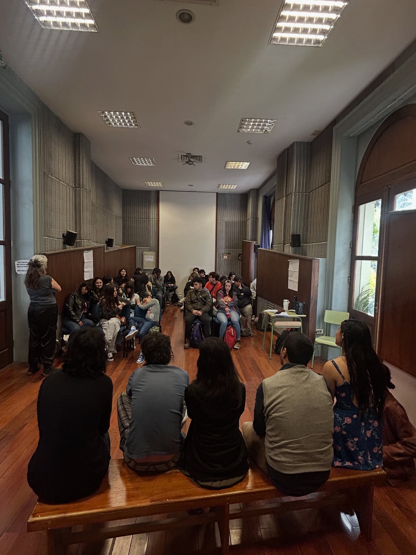 En este momento estás viendo Agradecemos a todos por acompañarnos a nuestra primera y segunda función del Taller de Teatro – “¿Qué entiendes tú por amor?de Berta Hiriart