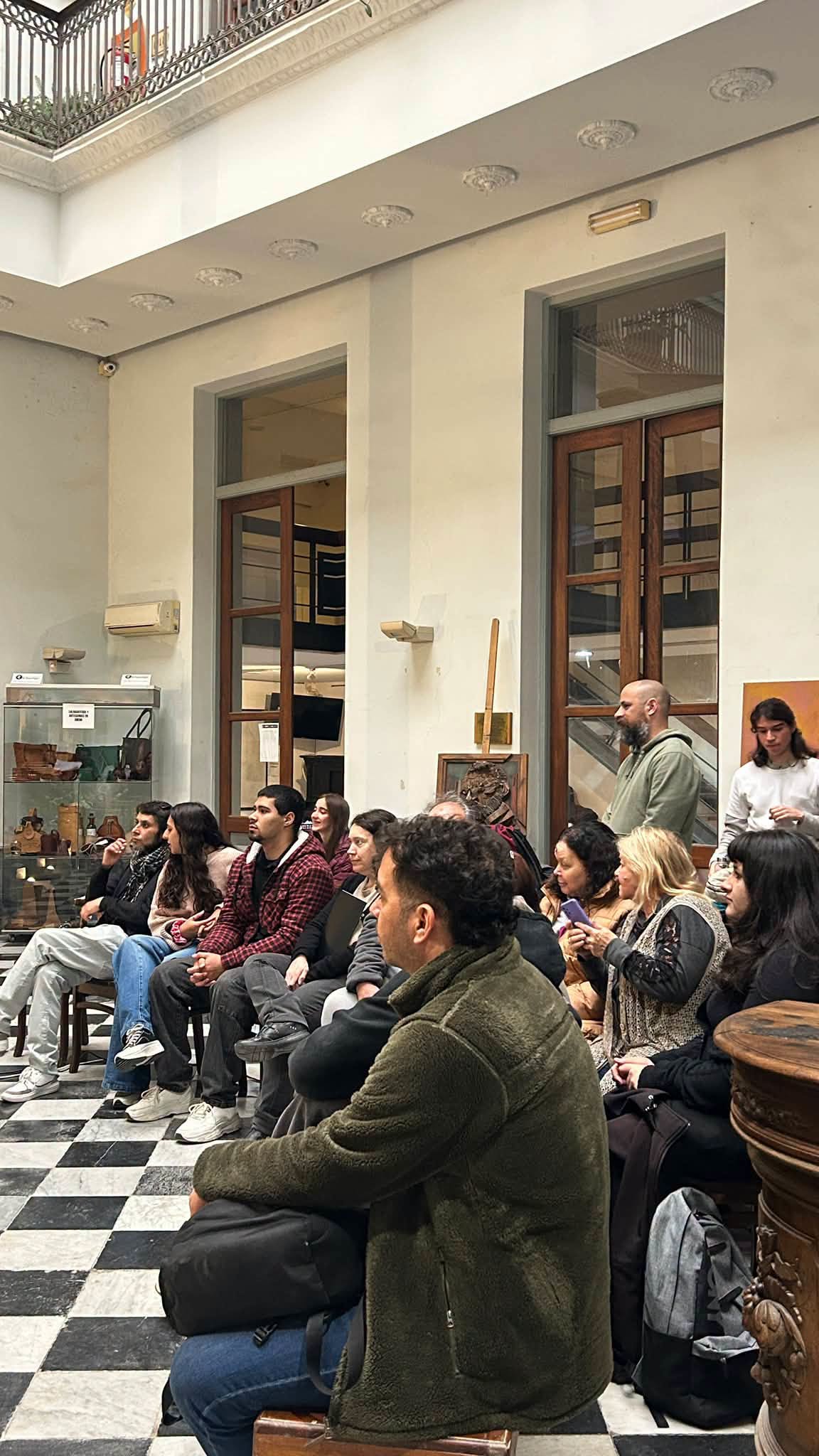 Café Literario - Escuela Figari