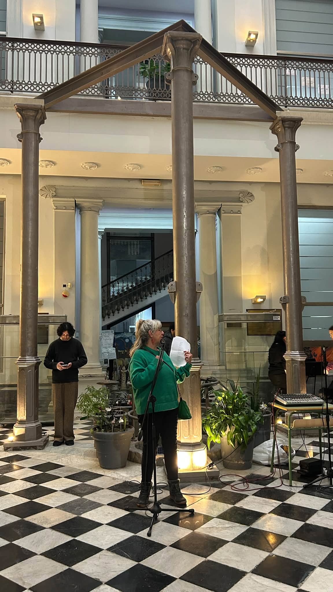 Café Literario - Escuela Figari