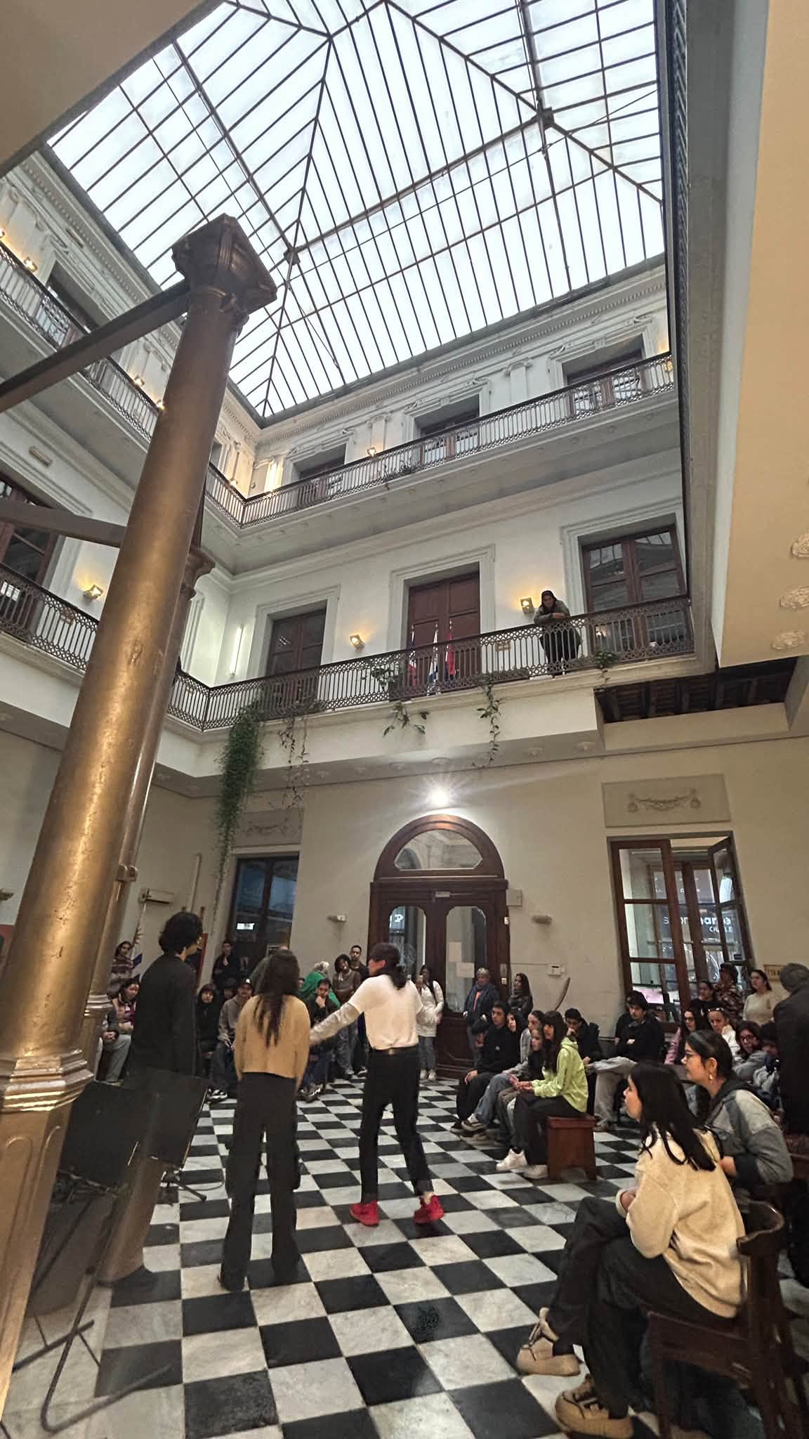 Café Literario - Escuela Figari