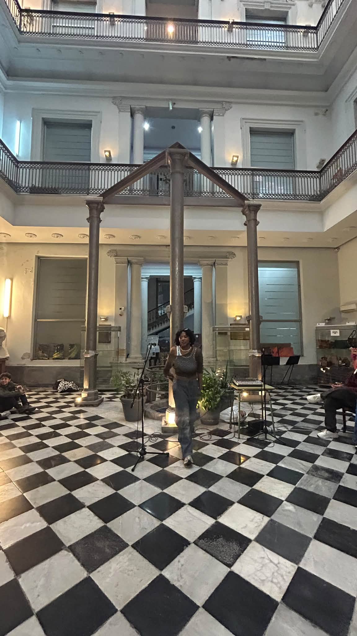 Café Literario - Escuela Figari