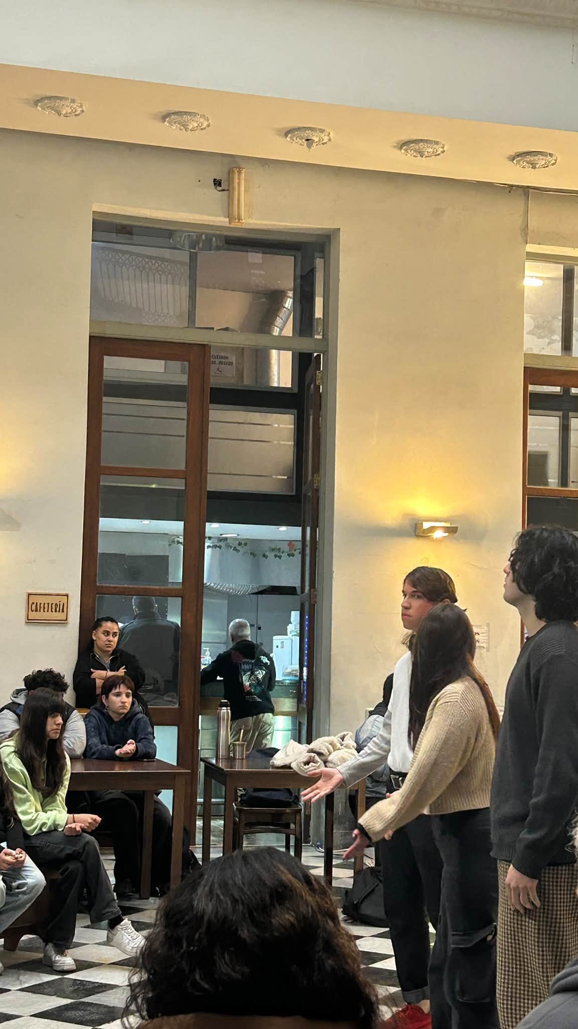 Café Literario - Escuela Figari