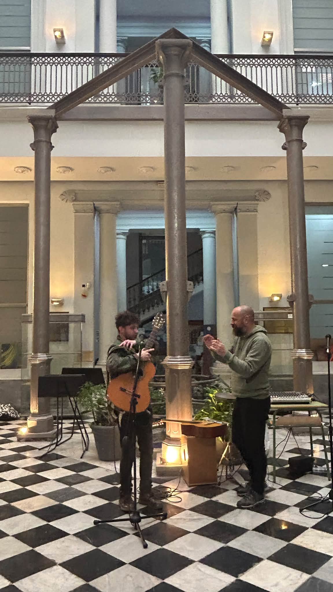 Café Literario - Escuela Figari