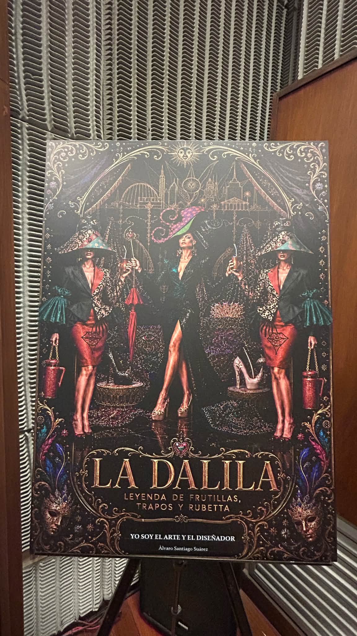 Presentación del libro Yo soy el arte y el Diseñador - foto 2