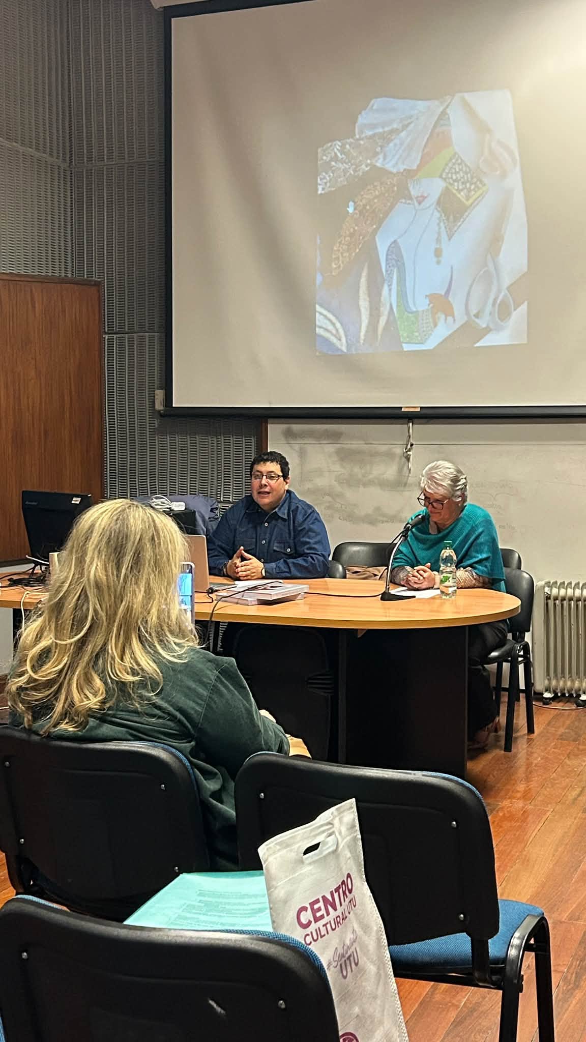 Presentación del libro Yo soy el arte y el Diseñador - foto 4