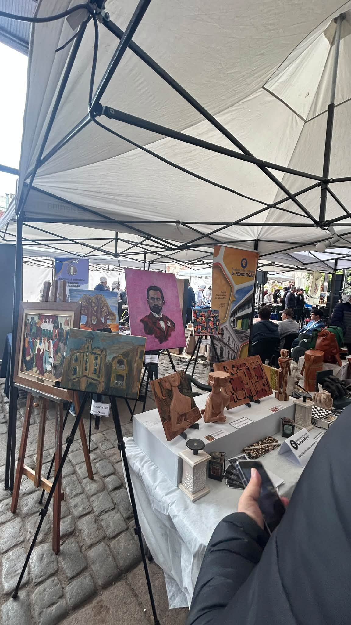 Escuela Figari en la Feria Educativa UTU CAMINOS (78 de 81)