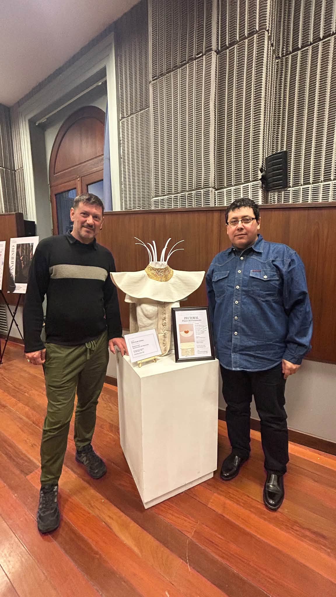 Presentación del libro Yo soy el arte y el Diseñador - foto 16