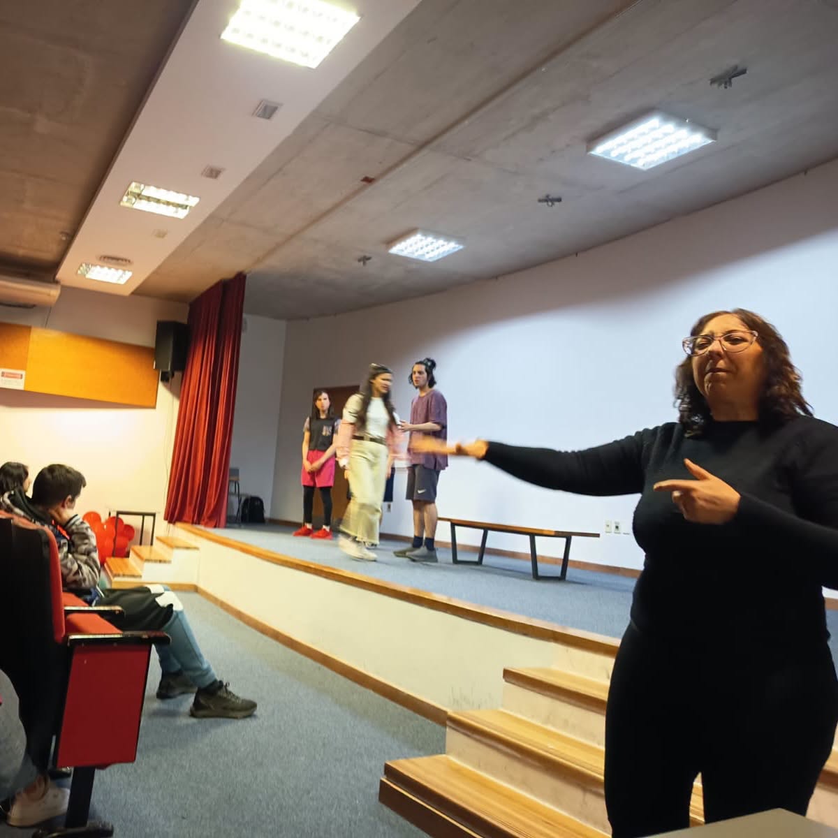 Presentaciones del Taller de Teatro FIGARI - imagen 1