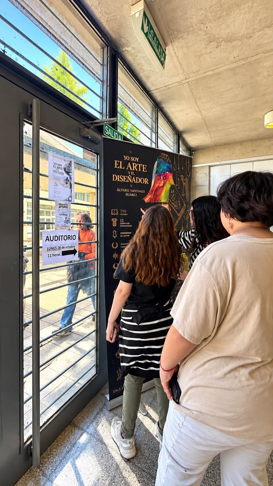Presentación del libro Yo soy el arte y el Diseñador en Figari - imagen 19