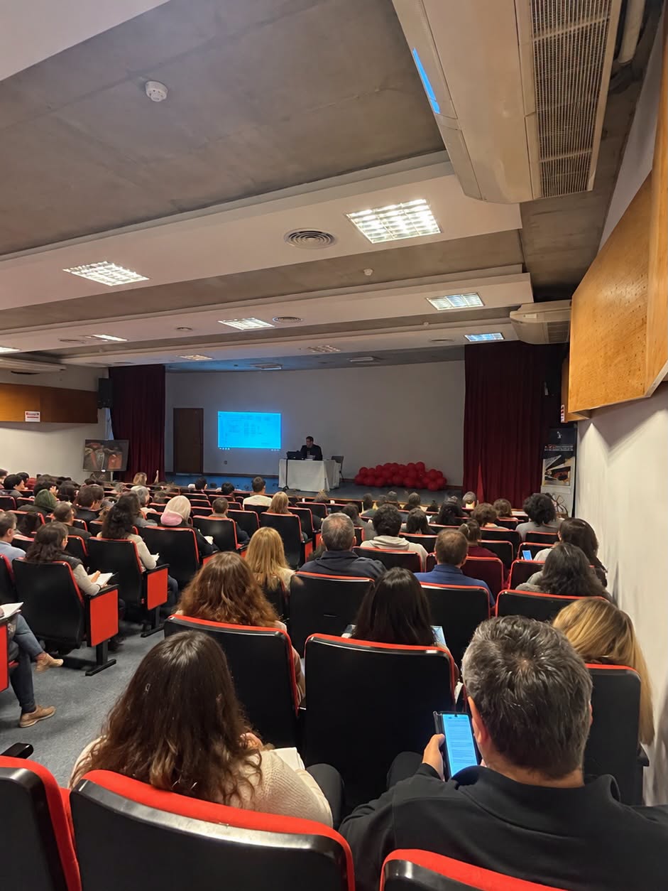 Presentación del libro Yo soy el arte y el Diseñador en Figari - imagen 21