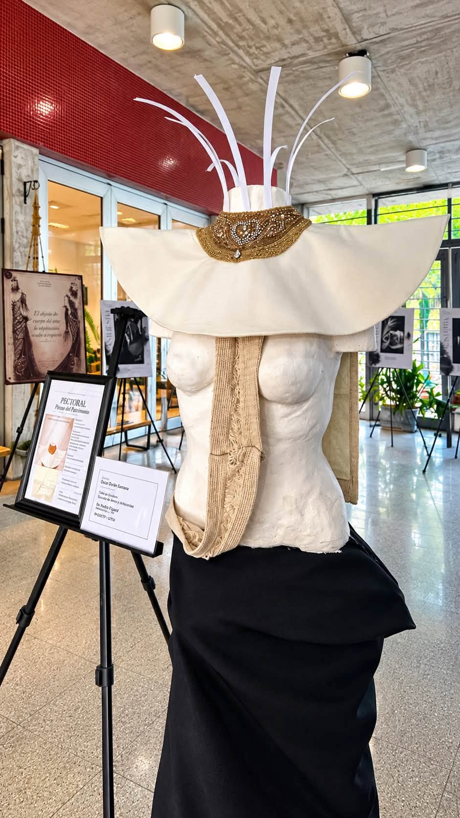 Presentación del libro Yo soy el arte y el Diseñador en Figari - imagen 37