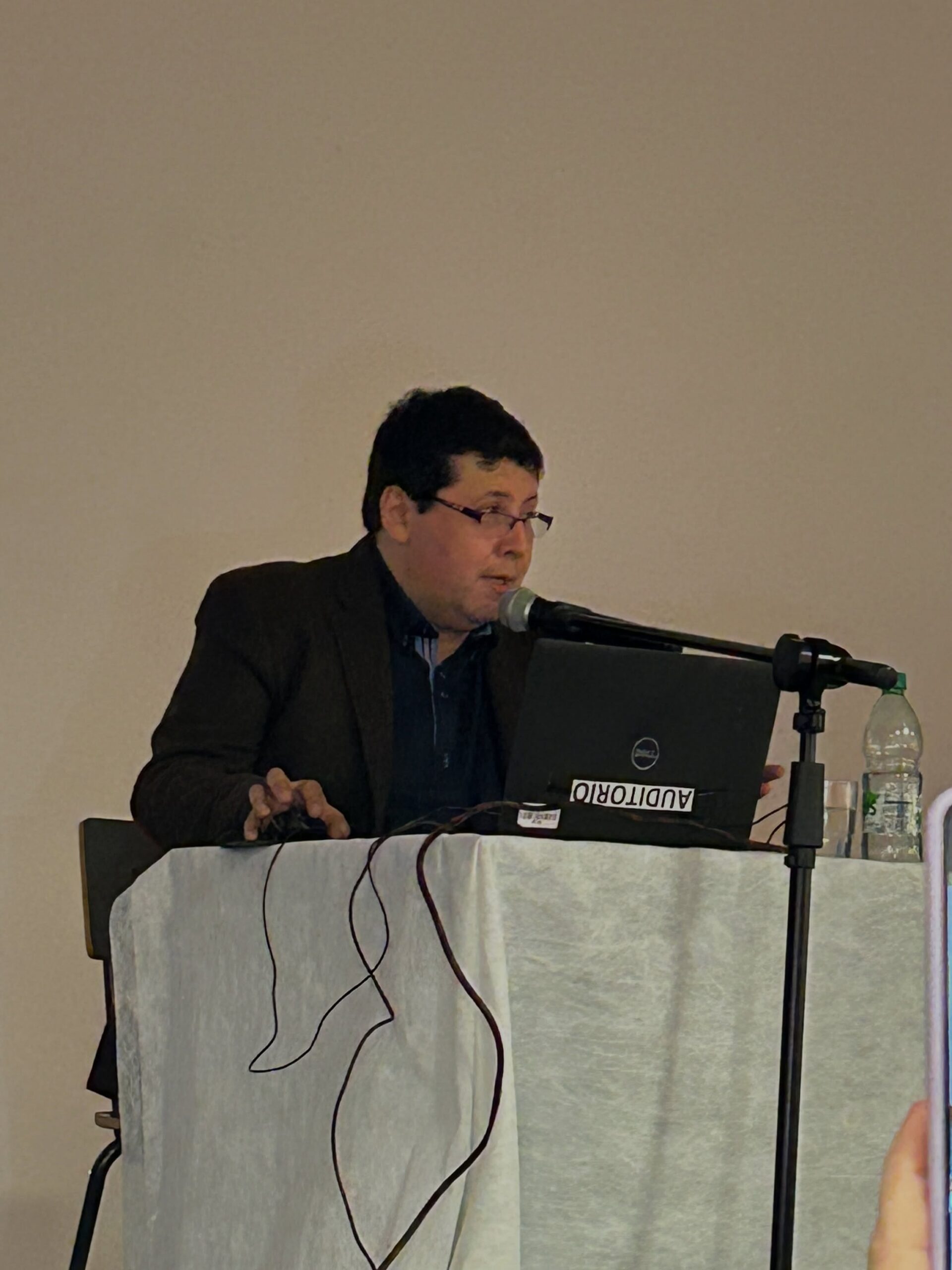 Presentación del libro Yo soy el arte y el Diseñador en Figari - imagen 40