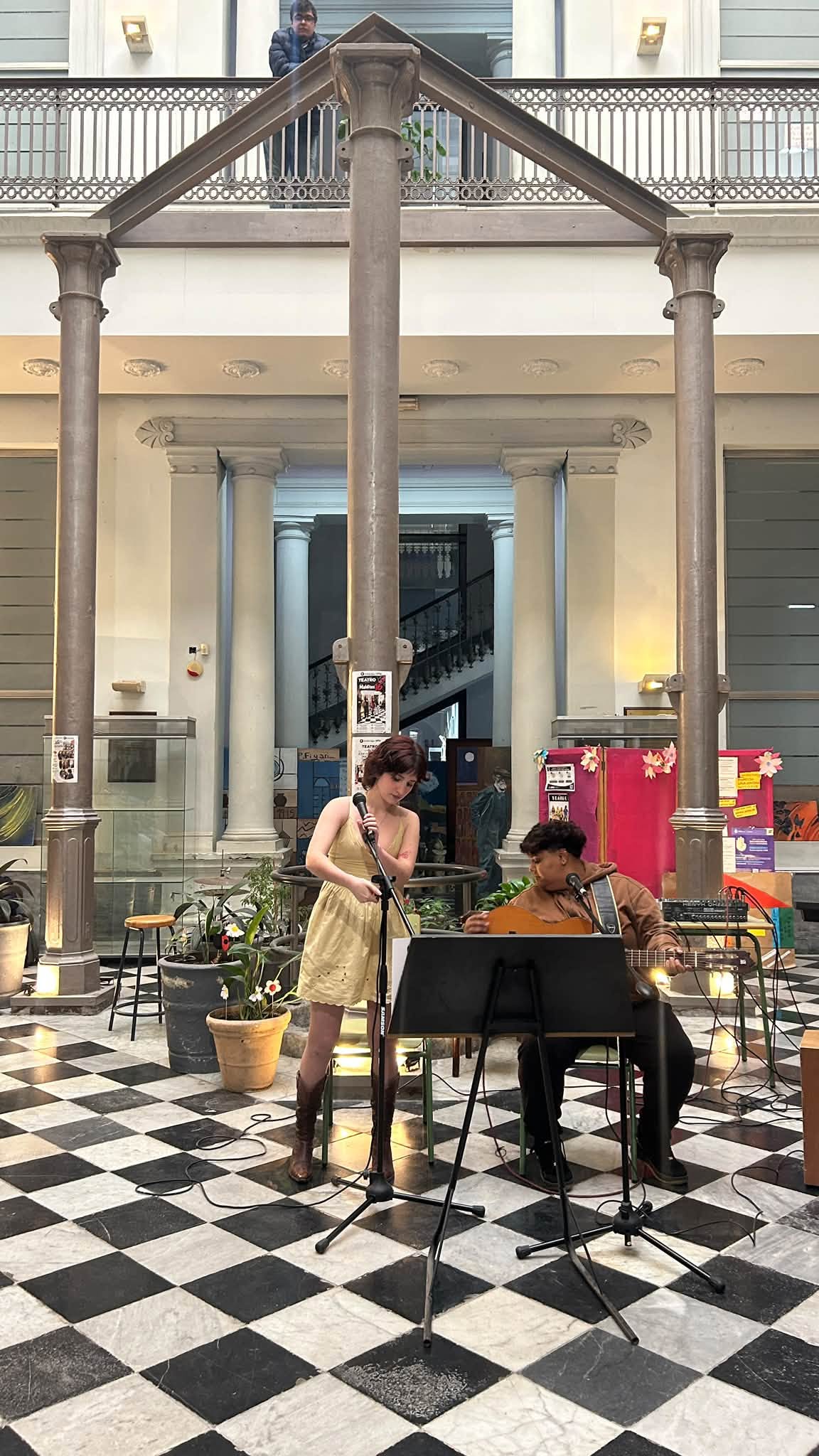 Café Literario en Figari - imagen 22